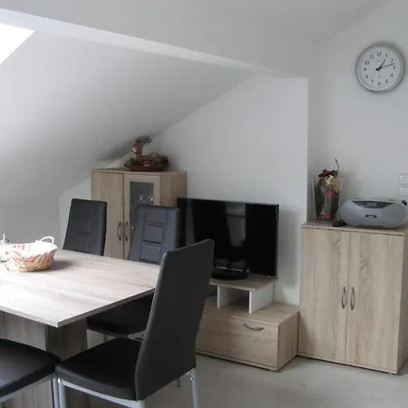 דירה Haus Alpenrose *